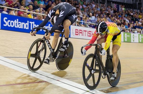 Jeremy Presbury edges Svajunas Jonauskas (LTU) in the first final of the men's sprint at the UCI Juniors Track Cycling World Championships in Glasgow.